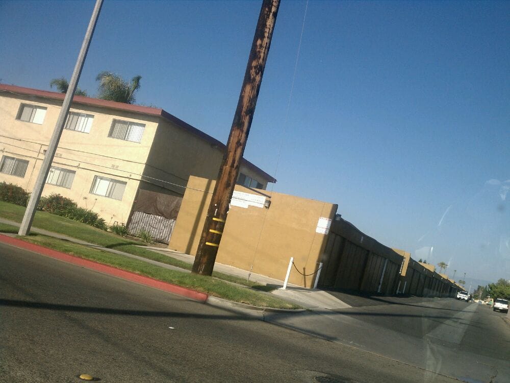 HACIENDA COURT APARTMENTS 106 E Leatrice Ln Ofc, Anaheim, California