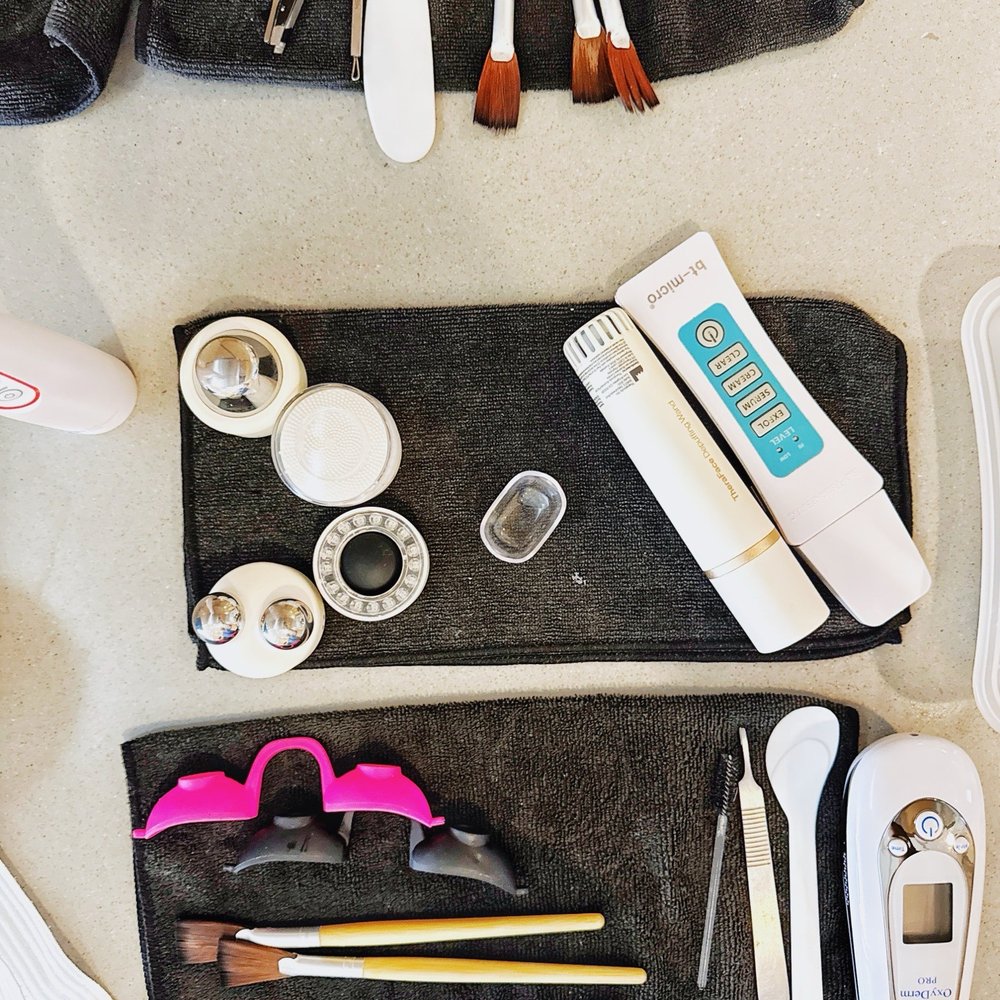 Silver Mirror Facial Bar - Brickell - Skin care tools - Skin Care Near Me - Miami, Florida