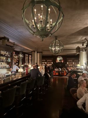 Scarfes Bar by null