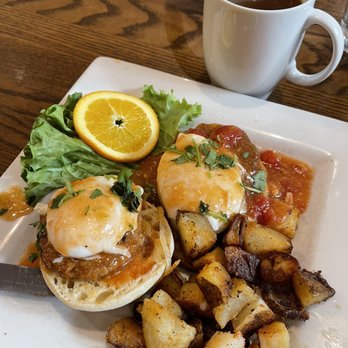 The Delectable Egg-Denver - Green Chili & Chorizo Benedict - Breakfast & Brunch Near Me - Denver, Colorado The Delectable Egg-Denver - Green Chili & Chorizo Benedict - Breakfast & Brunch Near Me - Denver, Colorado
