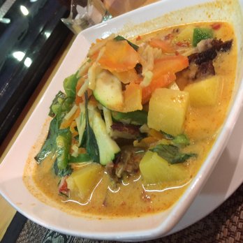 Bencharong Thai House - red curry with roasted duck - thai spicy - Thai Near Me - Arcata, California Bencharong Thai House - red curry with roasted duck - thai spicy - Thai Near Me - Arcata, California