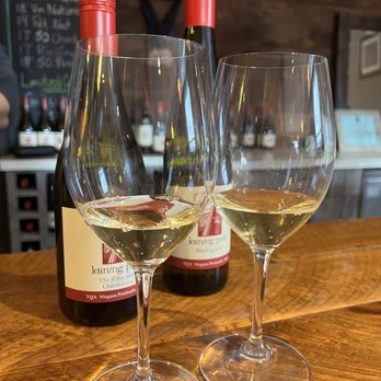 Leaning Post Wines - Wineries Near Me - Stoney Creek, Ontario Leaning Post Wines - Wineries Near Me - Stoney Creek, Ontario