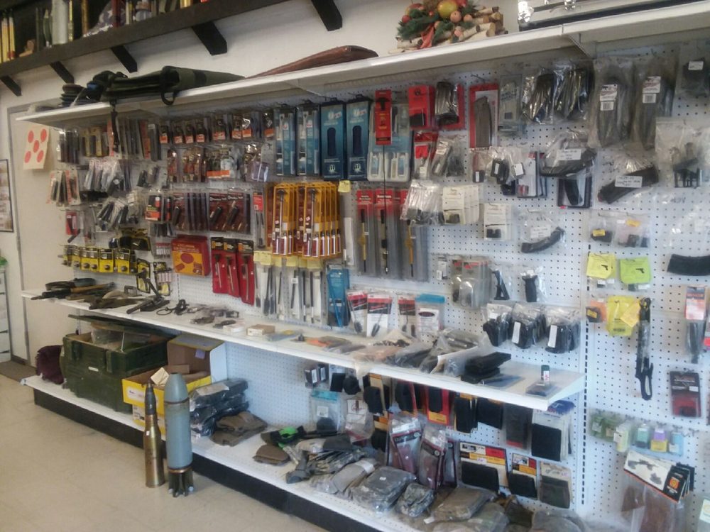 FLAGSTAFF ARMS TRADING POST & GUN CLUB Updated October 2024 1996 E