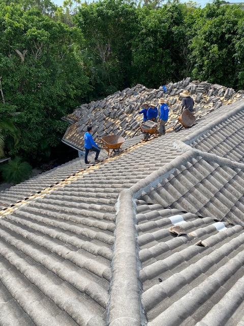 Slide of Pro Roofing Services