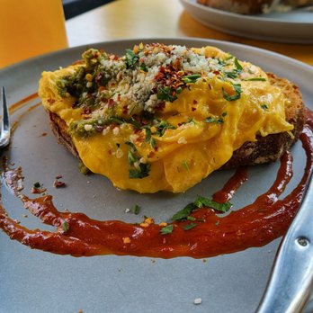 Hole In The Wall - Chili Scrambled Eggs - Australian Near Me - Brooklyn, New York