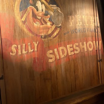 Pete's Silly Sideshow - Performing Arts Near Me - Lake Buena Vista, Florida