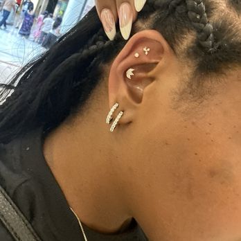 STUDS - Jewelry Near Me - Mclean, Virginia