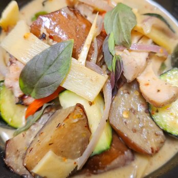 Kra-Pow Thai Eatery - Thai Near Me - Stanton, California