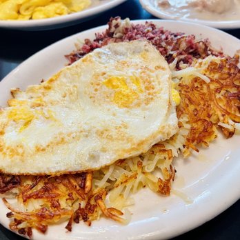 Russell's - Corned Beef Hash & 2 Eggs - American Near Me - Pasadena, California Russell's - Corned Beef Hash & 2 Eggs - American Near Me - Pasadena, California