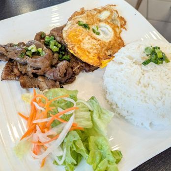 Dope Pho - Lemongrass fried egg rice plate - Vietnamese Near Me - Fremont, California Dope Pho - Lemongrass fried egg rice plate - Vietnamese Near Me - Fremont, California