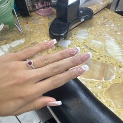 Modern Nails & Spa