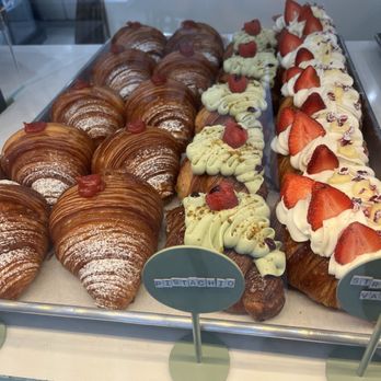 Lady Baker - Nutella Croissant Regular - Bakeries Near Me - Pembroke Pines, Florida