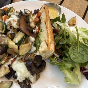 Flower House Cafe - Veggie sandwich - New American Near Me - Langley, Washington
