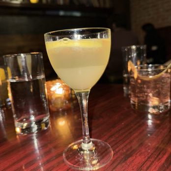Bathtub Gin - Cocktail Bars Near Me - Seattle, Washington Bathtub Gin - Cocktail Bars Near Me - Seattle, Washington