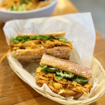Pho La Vache - Chicken Banh Mi - Vietnamese Near Me - Los Angeles, California Pho La Vache - Chicken Banh Mi - Vietnamese Near Me - Los Angeles, California