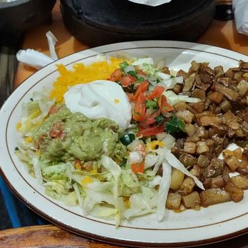 Cazadorez Mexican Restaurant - Some of the side items served with the fajitas. - Mexican Near Me - Shawnee, Oklahoma Cazadorez Mexican Restaurant - Some of the side items served with the fajitas. - Mexican Near Me - Shawnee, Oklahoma