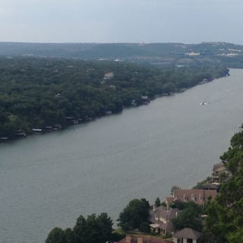 Mount Bonnell - It was lots of boats in the water - Hiking Near Me - Austin, Texas Mount Bonnell - It was lots of boats in the water - Hiking Near Me - Austin, Texas