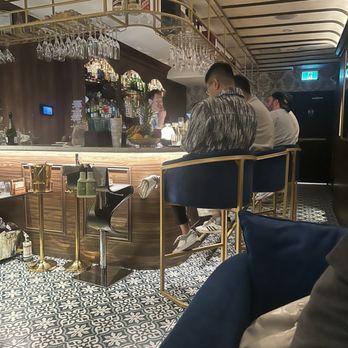C Suite - Bar area - Cocktail Bars Near Me - Toronto, Ontario