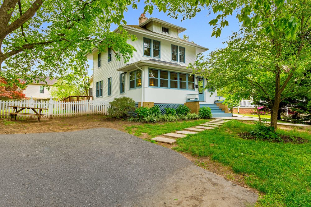 ORIANNA HELMS, LONG AND FOSTER 14 Photos 7373 Wisconsin Ave