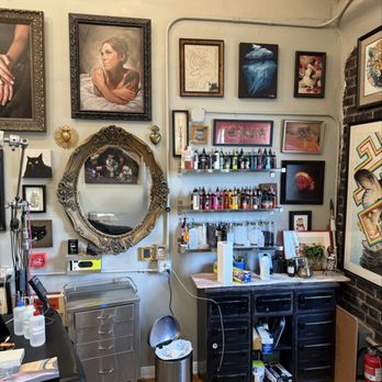 Memoir Tattoo - Studio - Tattoo Near Me - Los Angeles, California