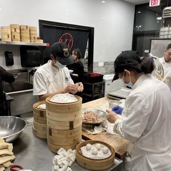 Yang Kee Dumpling - Dumpling making - Dim Sum Near Me - Davis, California