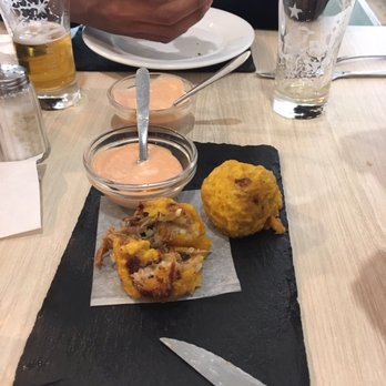La Ruana - Papa rellena - Coffee & Tea Near Me - València, V La Ruana - Papa rellena - Coffee & Tea Near Me - València, V