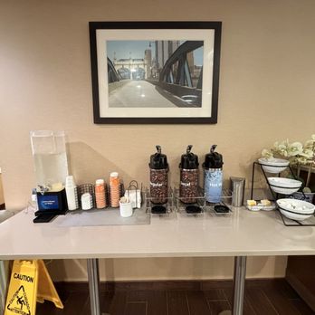 Comfort Inn & Suites - Complimentary coffee, tea, and infused water at check in - Hotels Near Me - Pittsburgh, Pennsylvania Comfort Inn & Suites - Complimentary coffee, tea, and infused water at check in - Hotels Near Me - Pittsburgh, Pennsylvania