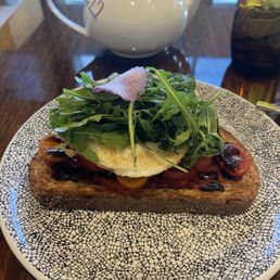 Avocado toast with an egg Avocado toast with an egg