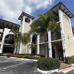 Stephanie Tine, DPM - Flamingo Foot & Ankle - Our building.