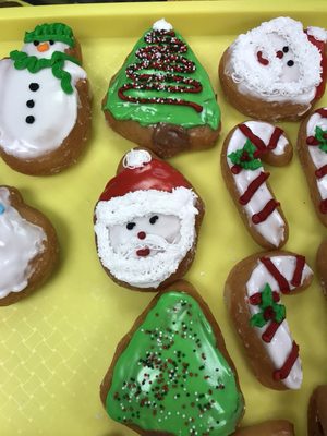 SUGAR SHAK DAYLIGHT DONUTS - 2121 N Tyler Rd, Wichita, Kansas - Donuts