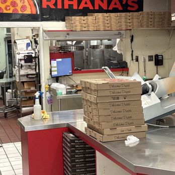 Rihanas Pizza & Wings - Very large open kitchen - Pizza Near Me - Phoenix, Arizona Rihanas Pizza & Wings - Very large open kitchen - Pizza Near Me - Phoenix, Arizona
