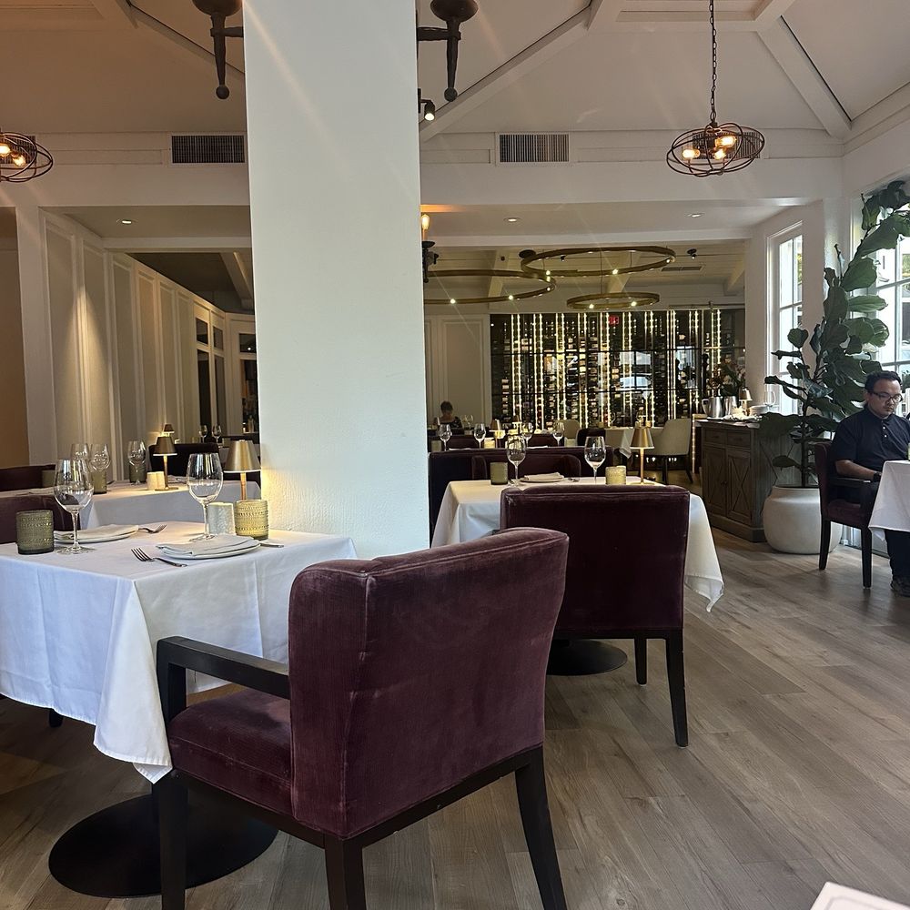 Santé Restaurant - Seating area - French Near Me - Sonoma, California Santé Restaurant - Seating area - French Near Me - Sonoma, California