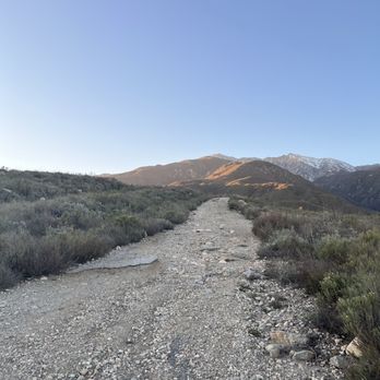 North Etiwanda Preserve - Hiking up to the restroom - Hiking Near Me - Rancho Cucamonga, California
