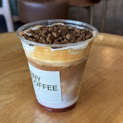 Rny Coffee Studio - Berry crunch latte