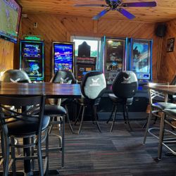 Pop’s Pub - Video machines