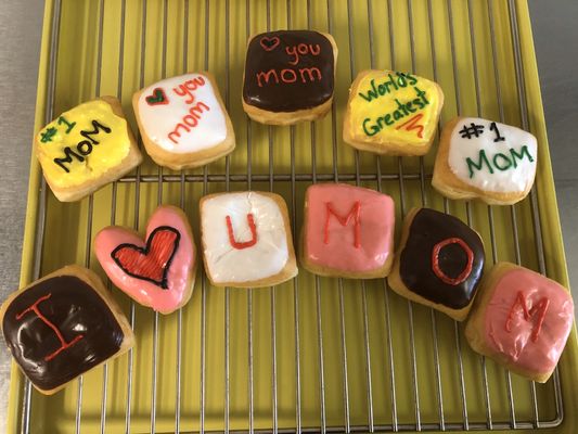 Tee's Donut's by null