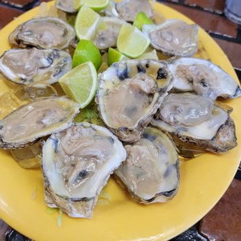 Casa Tlaquepaque - Dozen oysters - Mexican Near Me - Las Vegas, Nevada