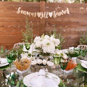 Lori's Flowers - (c) Becca Murray Photography - Florists Near Me Lori's Flowers - (c) Becca Murray Photography - Florists Near Me