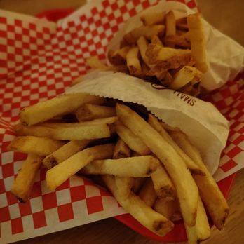 Small Cheval- Rosemont - Burgers Near Me - Rosemont, Illinois Small Cheval- Rosemont - Burgers Near Me - Rosemont, Illinois