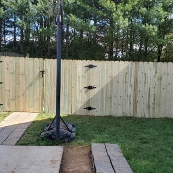 Dk Fencing - Privacy 6 Foot Fence - Fences & Gates Near Me Dk Fencing - Privacy 6 Foot Fence - Fences & Gates Near Me