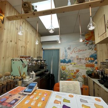 Lamoone - Bakeries Near Me - New York, New York