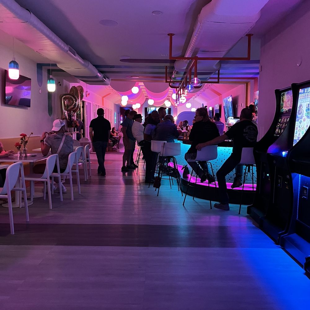 POP - Inside - Gay Bars Near Me - Milwaukee, Wisconsin POP - Inside - Gay Bars Near Me - Milwaukee, Wisconsin