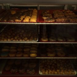 Dounut Hole - Donuts. They fill them to order!