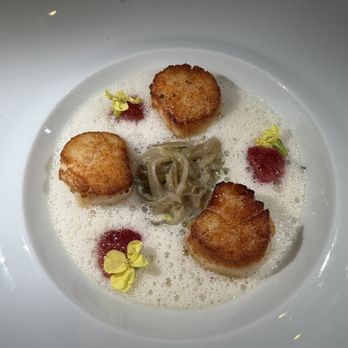 Citrin - Stonington Maine Scallop - Cocktail Bars Near Me - Santa Monica, California