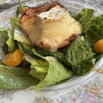 Frenchy's Table - Roasted apple and Brie - Seafood Near Me - Lauderdale-by-the-Sea, Florida