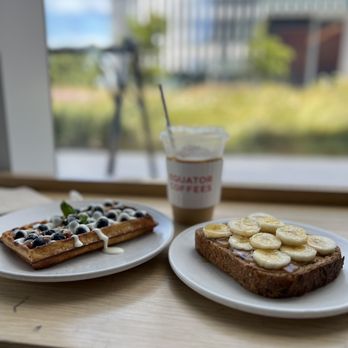 Equator Coffees - Iced Latte and Blueberry Waffle and Banana Toast - Coffee & Tea Near Me - Burlingame, California
