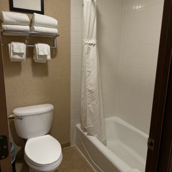 Yellowstone West Gate Hotel - Hotels Near Me - West Yellowstone, Montana Yellowstone West Gate Hotel - Hotels Near Me - West Yellowstone, Montana