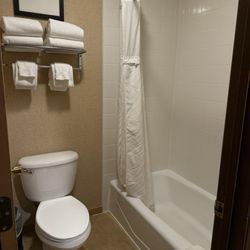 Yellowstone West Gate Hotel