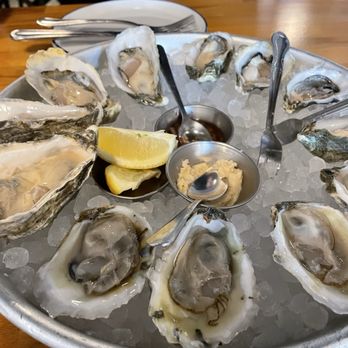 Pearl Divers Oyster Bar - Fresh oysters - Wine Bars Near Me - El Paso, Texas Pearl Divers Oyster Bar - Fresh oysters - Wine Bars Near Me - El Paso, Texas