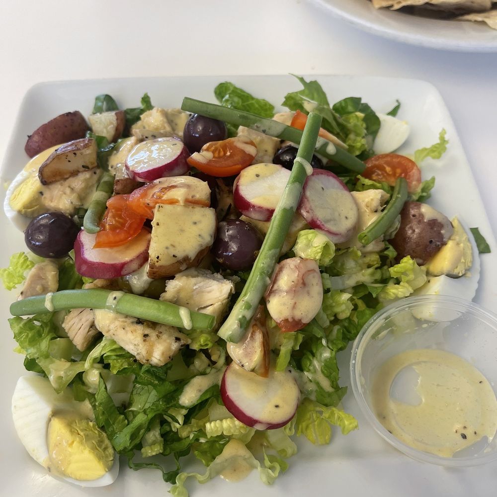 Le Grand Comptoir - Salad - Wine Bars Near Me - Jamaica, New York Le Grand Comptoir - Salad - Wine Bars Near Me - Jamaica, New York